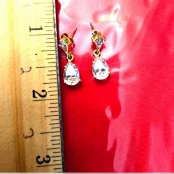 14kt Solid Yellow Gold Cubic Zirconia Hanging Earrings - Picture 7 of 10